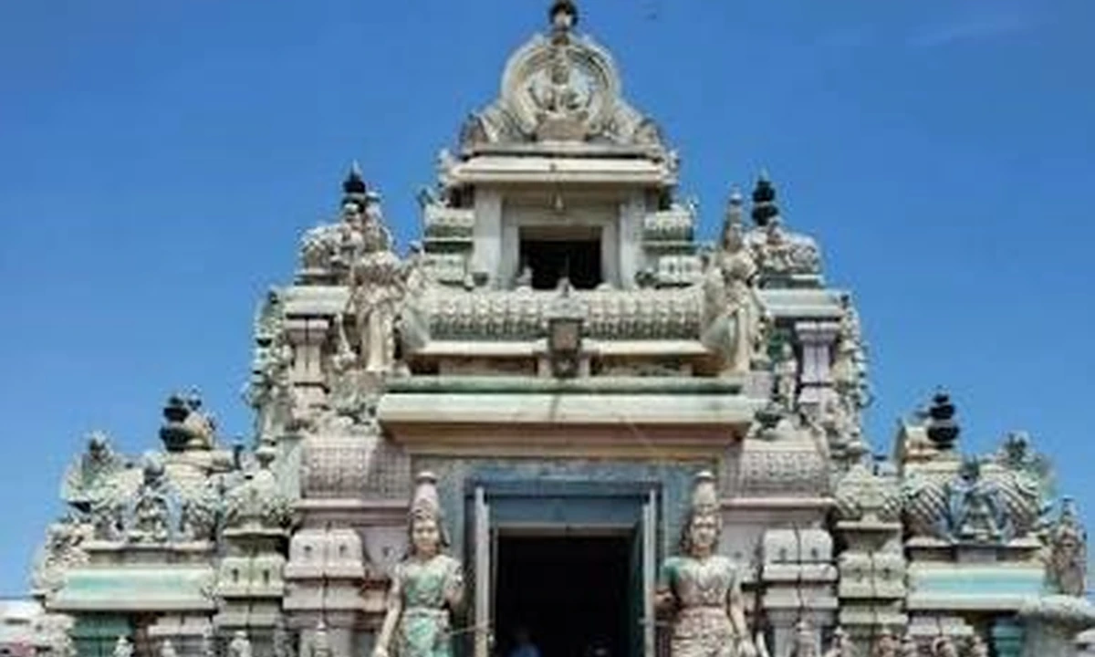 Sri Lakshmi Kuberar Temple real web photo